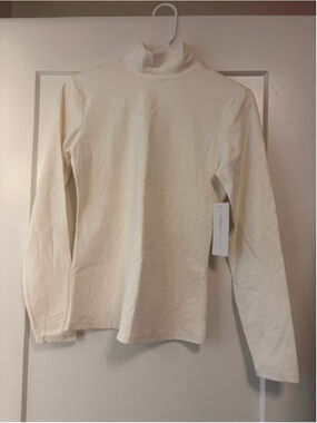 NWT Yogalicious Ultra Lush Good Karma Mock Neck Top - Ivory - S
